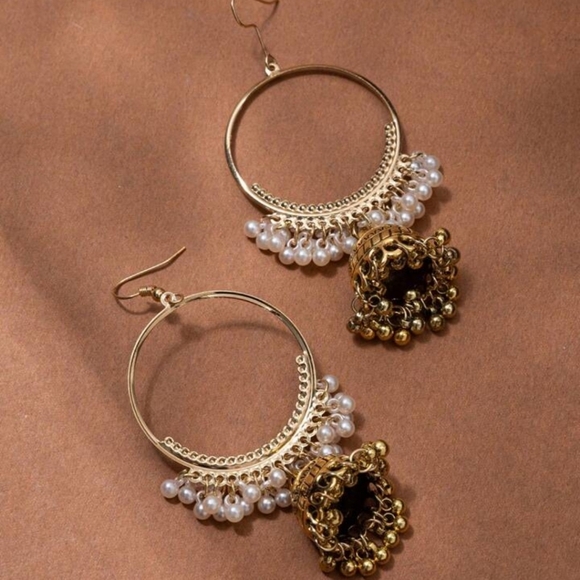 Antique gold chandbali jhumkas/ faux pearl tassels/ India pakistani jewellery - Picture 5 of 5